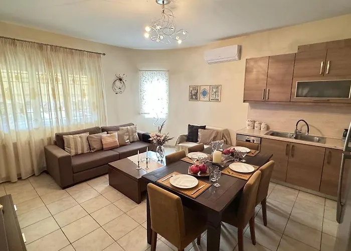 Sofias House Apartman *